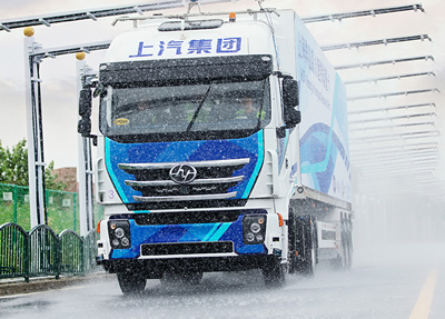 4x2 BEV Tractor Unit (Genlyon)